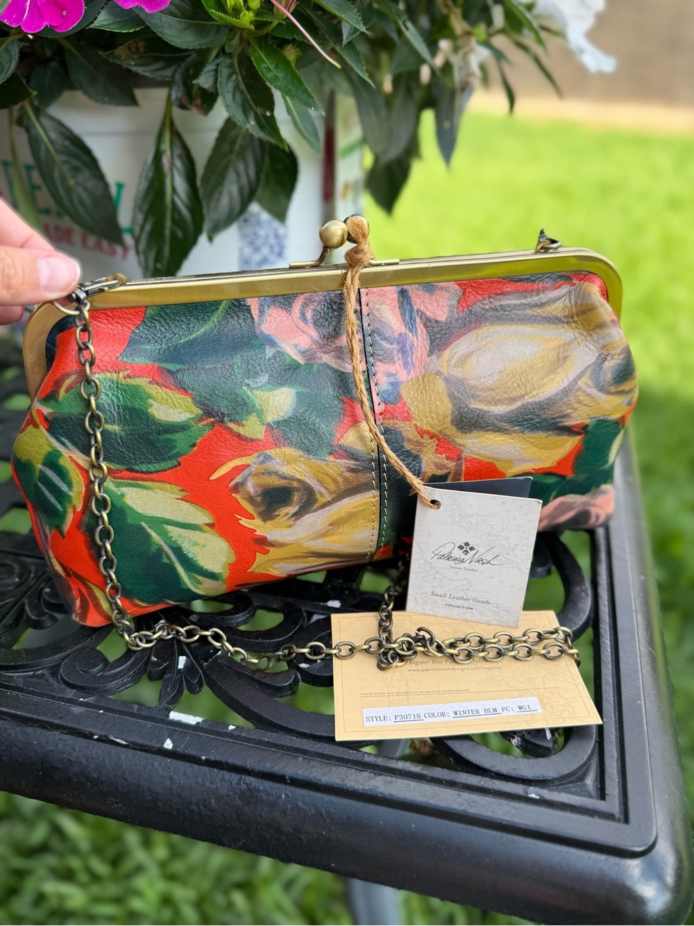 Patricia Nash Italian Leather Floral Tooled Kiss-Lock Clutch Bag - Picture 6 of 10